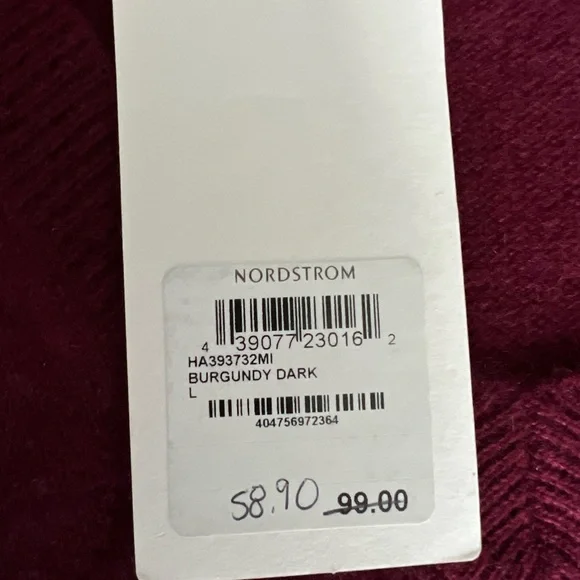 NWT Women's V-Neck Sweater - 100% Cashmere - Burgundy - Picture 6 of 6